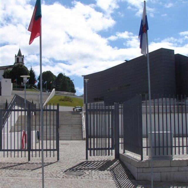 Aspecto exterior do parque de exposições e feiras de montalegre