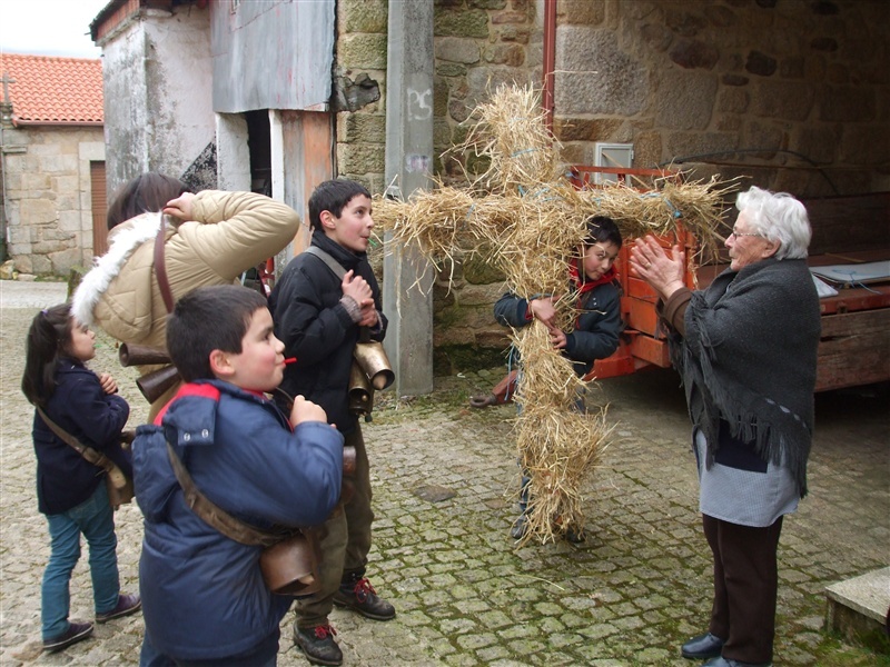 Tourém &quot;serrou&quot; a velha