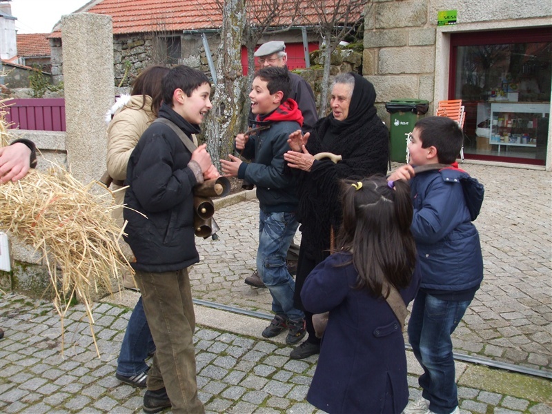 Tourém &quot;serrou&quot; a velha