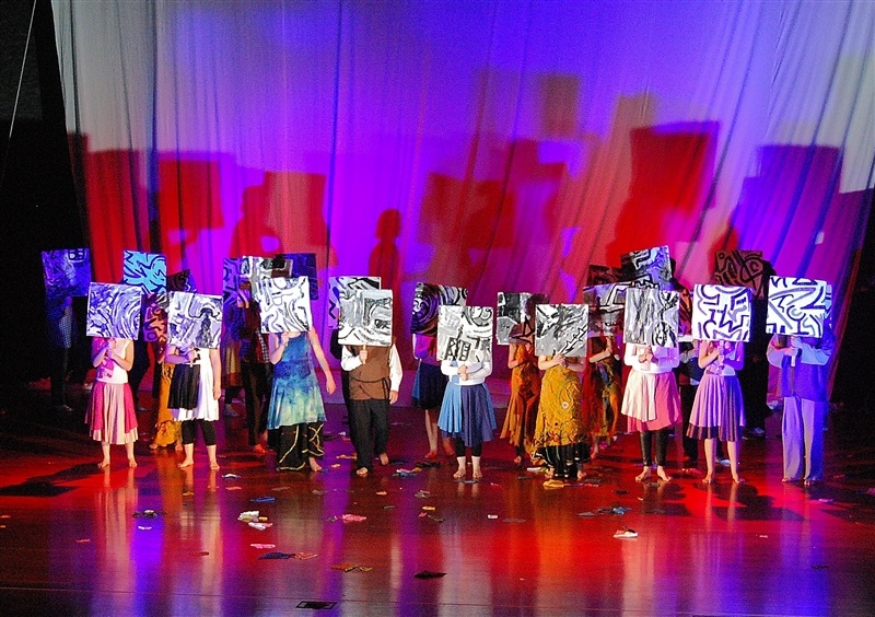 25 Abril - &quot;Cantar o Menino d’Oiro&quot;