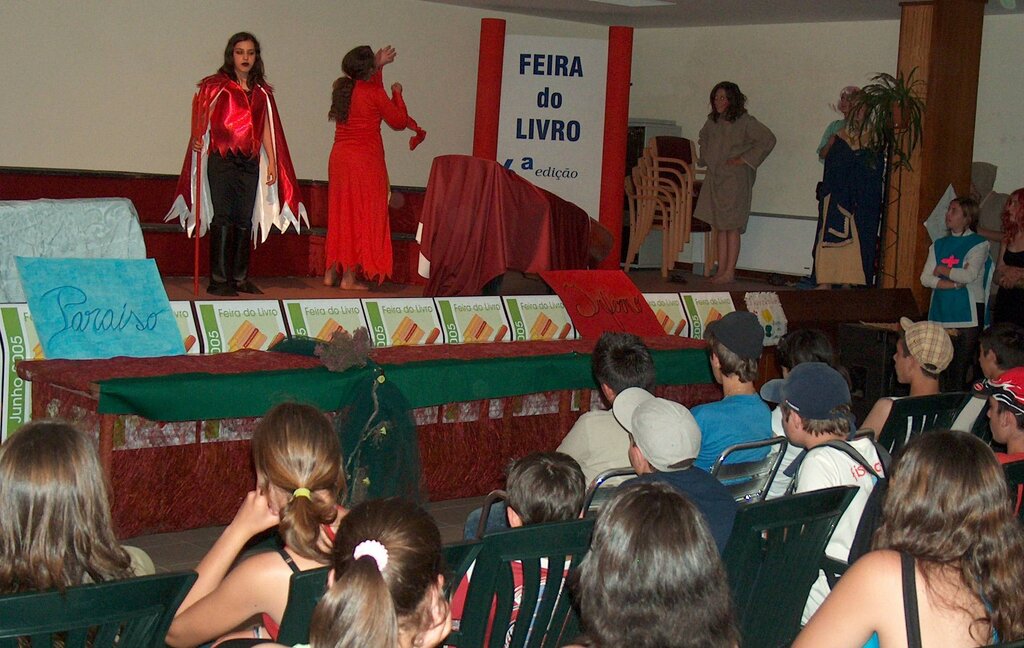 "Auto da Barca do Inferno" na Feira do Livro de Montalegre