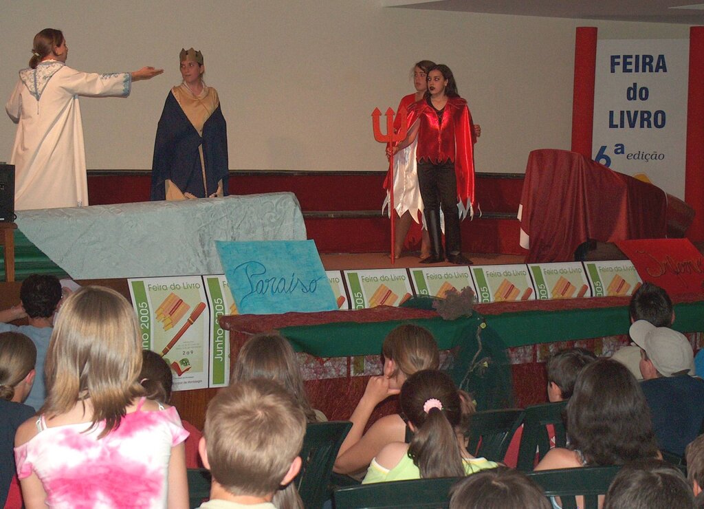 "Auto da Barca do Inferno" na Feira do Livro de Montalegre