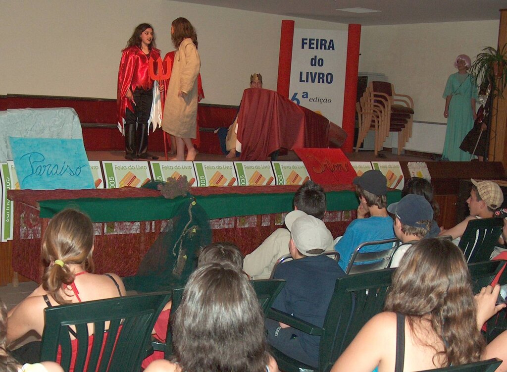 "Auto da Barca do Inferno" na Feira do Livro de Montalegre