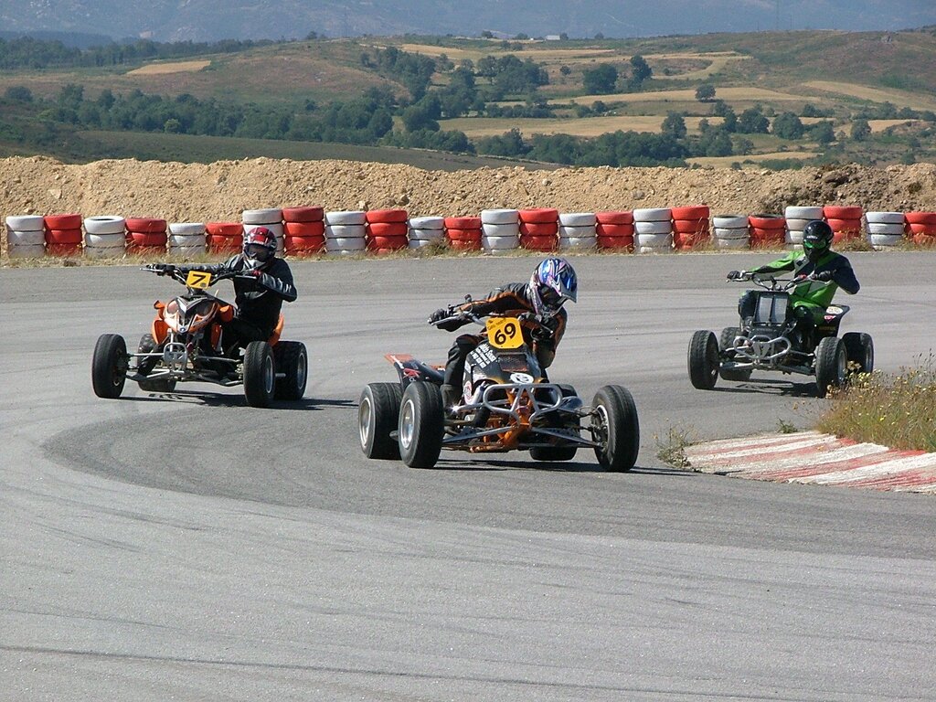 Velocidade e emoção na Pista Automóvel de Montalegre