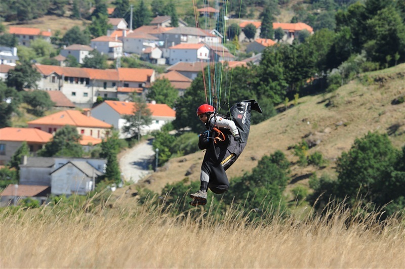 Parapente de alto nível no Larouco