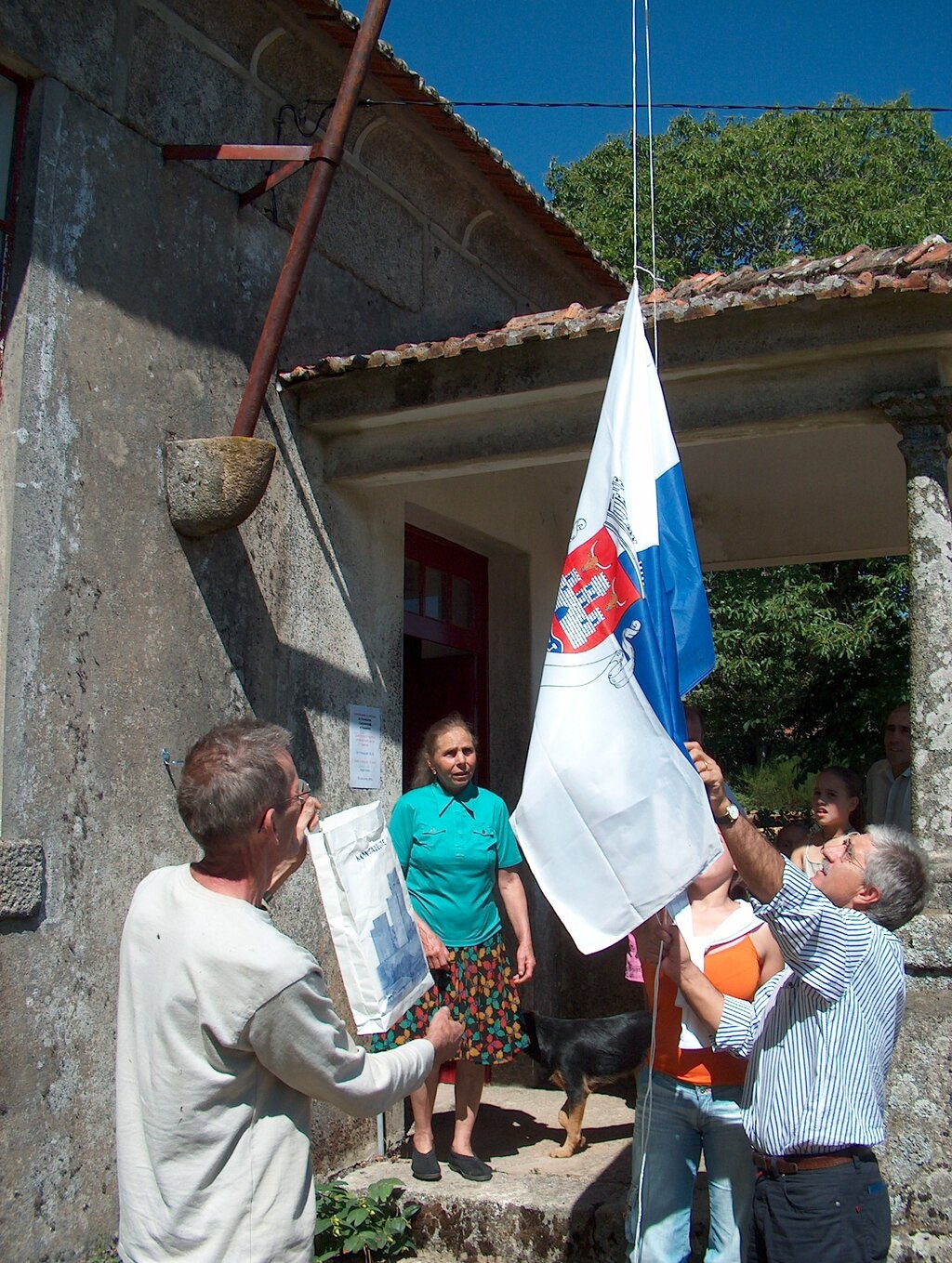 Abriu Centro Cultural de Penedones