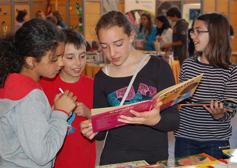 XII Feira do Livro - Encerra HOJE