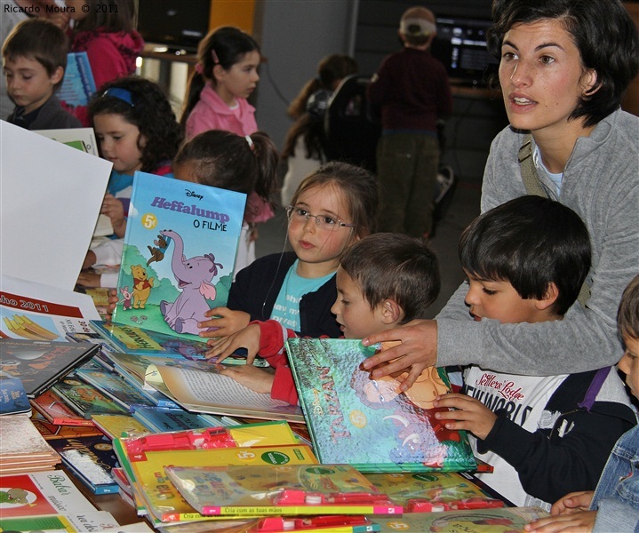 XII Feira do Livro - Encerra HOJE