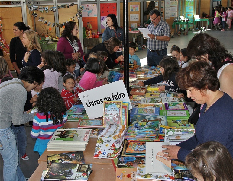 XII Feira do Livro - Encerra HOJE