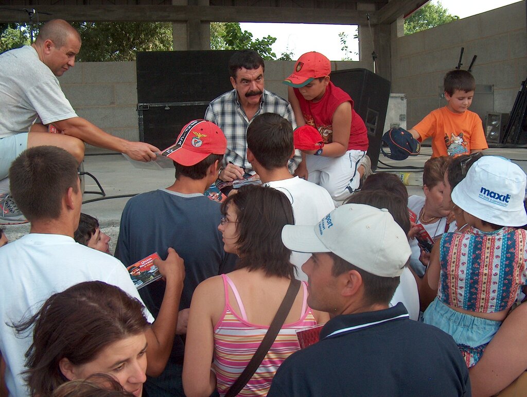 Multidão no concerto de Quim Barreiros