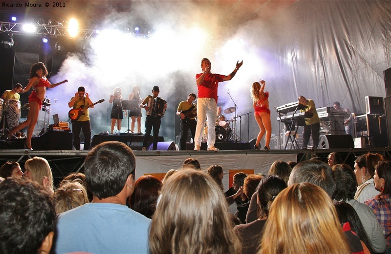 José Malhoa esgota Praça do Município