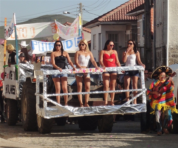 Gralhas - Techno Parade 2011