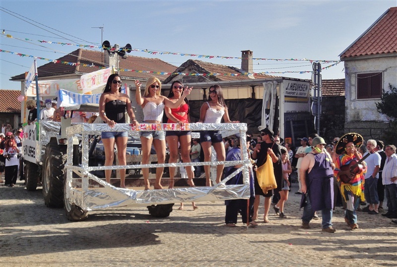 Gralhas - Techno Parade 2011