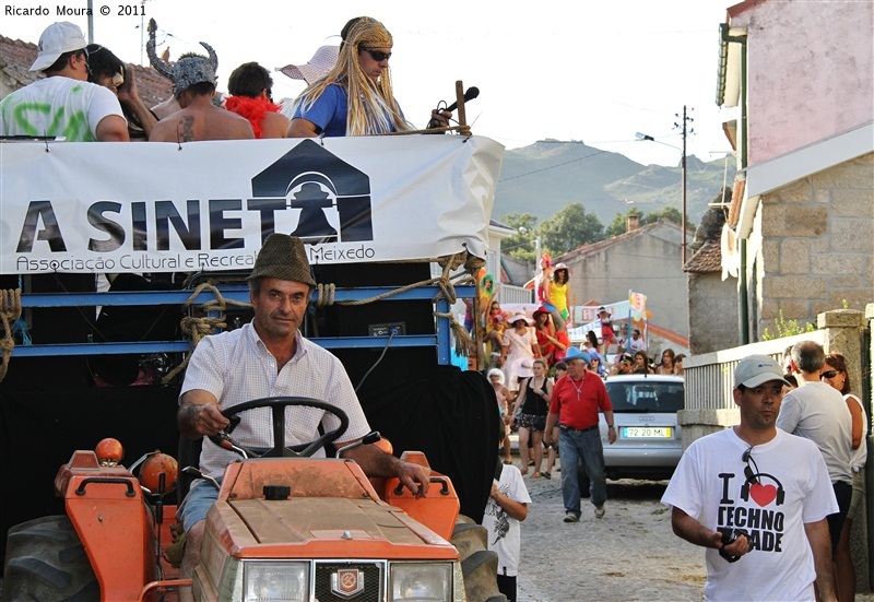 Gralhas - Techno Parade 2011