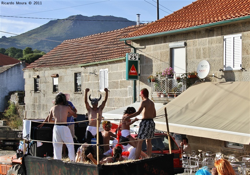 Gralhas - Techno Parade 2011
