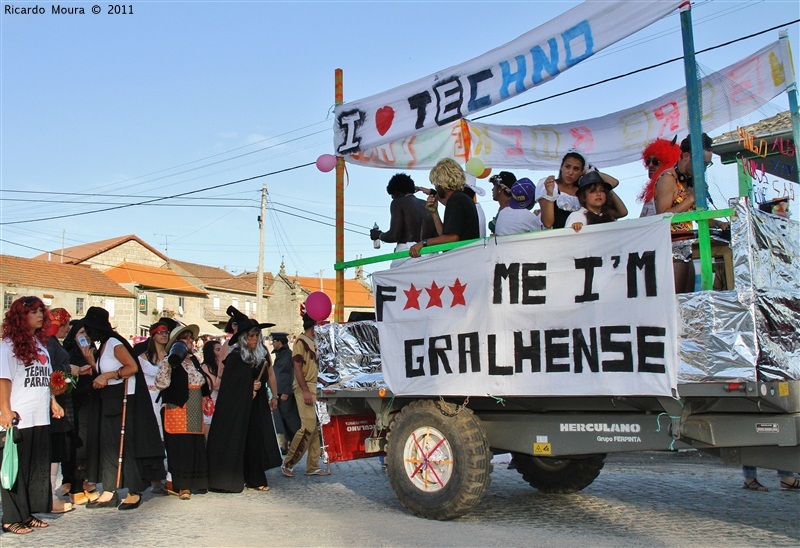 Gralhas - Techno Parade 2011