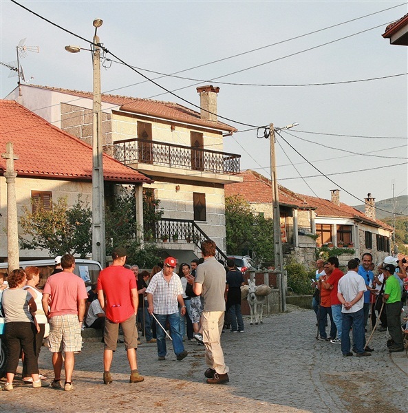 &quot;Noite de contrabando 2011&quot; em Tourém