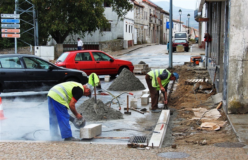3 milhões para renovar estradas