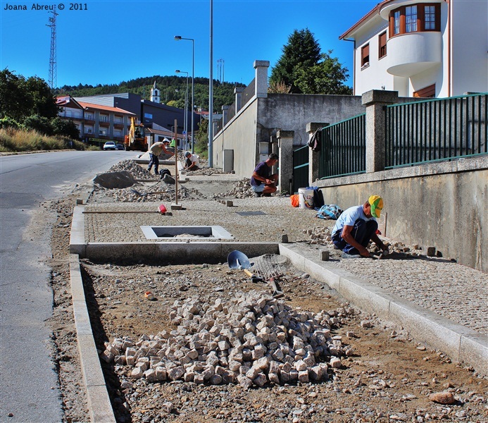 3 milhões para renovar estradas