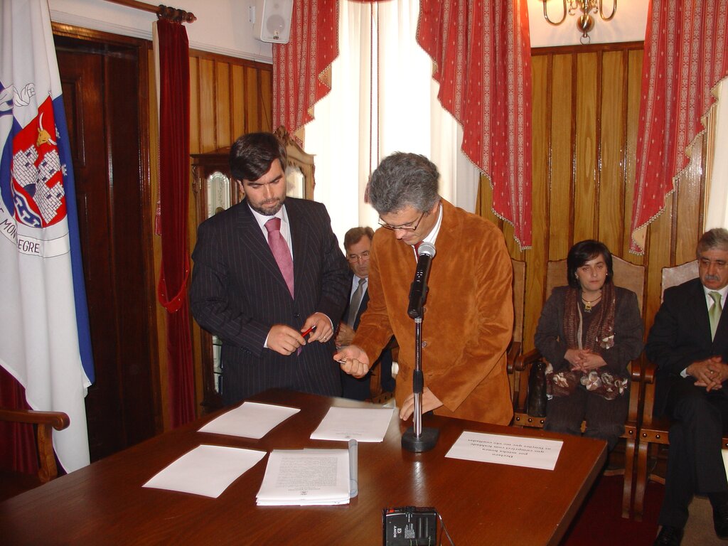 Tomada de posse dos novos órgãos autárquicos (2005-2009) - FOTOS