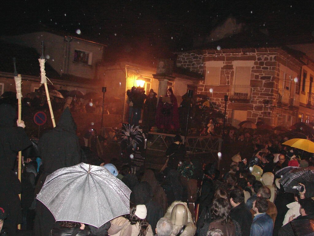 Noite das Bruxas - ver FOTOS