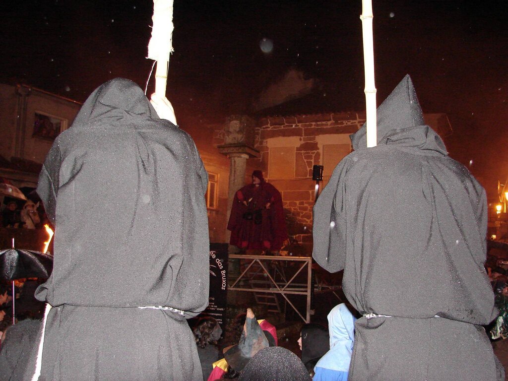 Noite das Bruxas - ver FOTOS