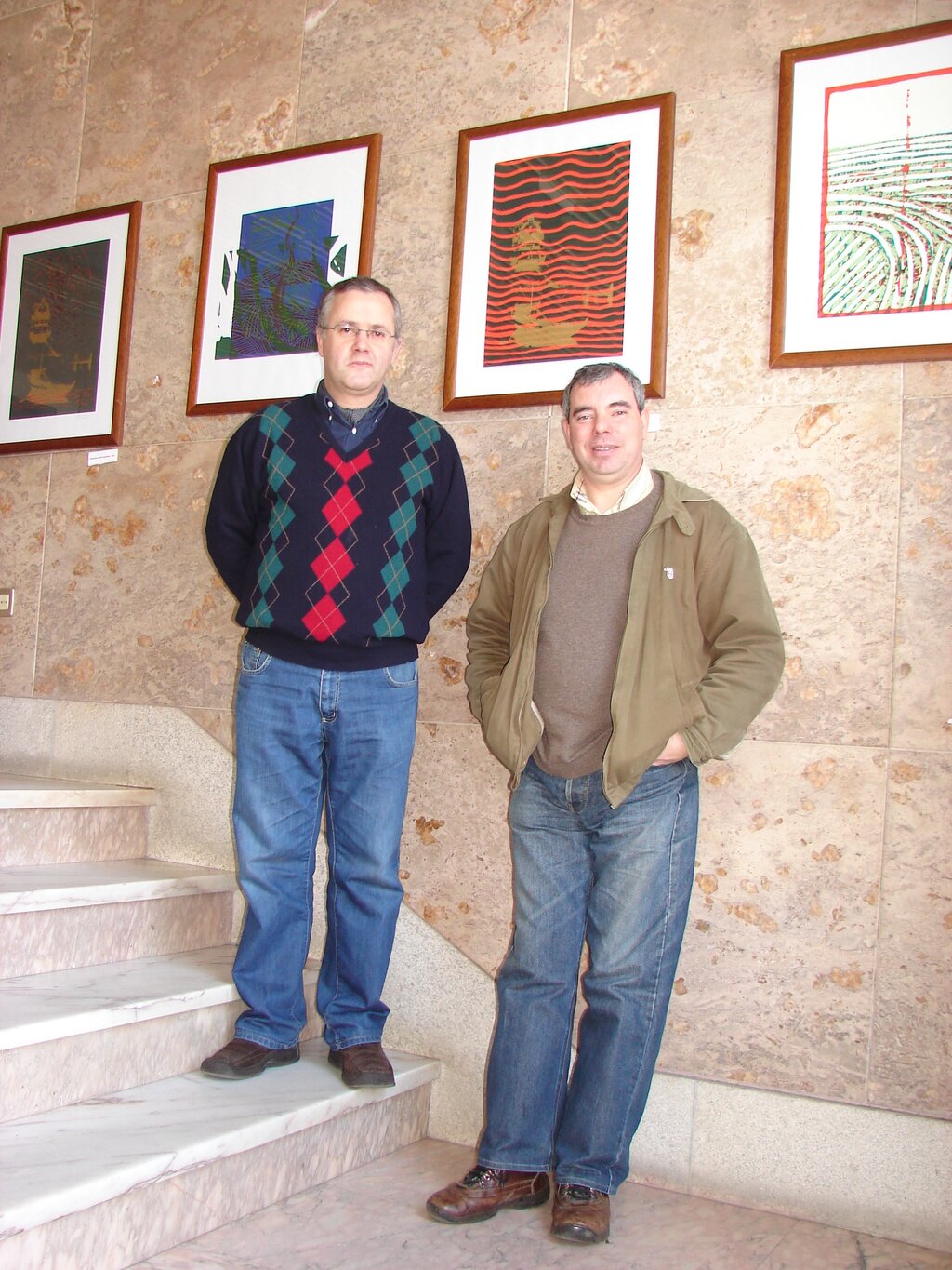 Exposição de pintura no átrio da Câmara Municipal dos artistas Cabeleira e Pizarro