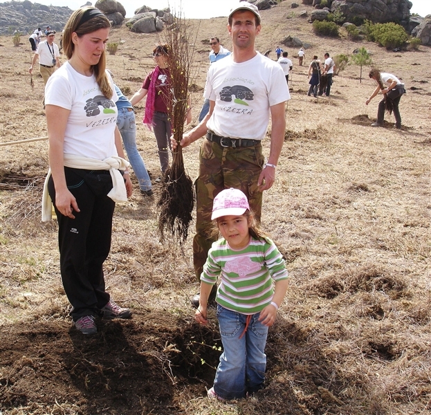 Mais de mil árvores plantadas no Gerês (2012)