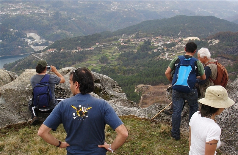 Mais de mil árvores plantadas no Gerês (2012)