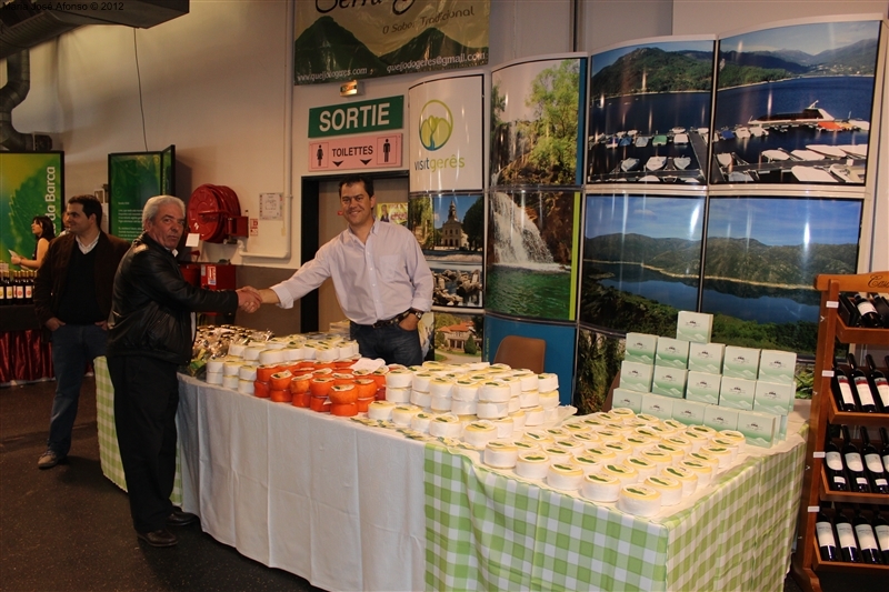 Montalegre na IX Feira de Nanterre