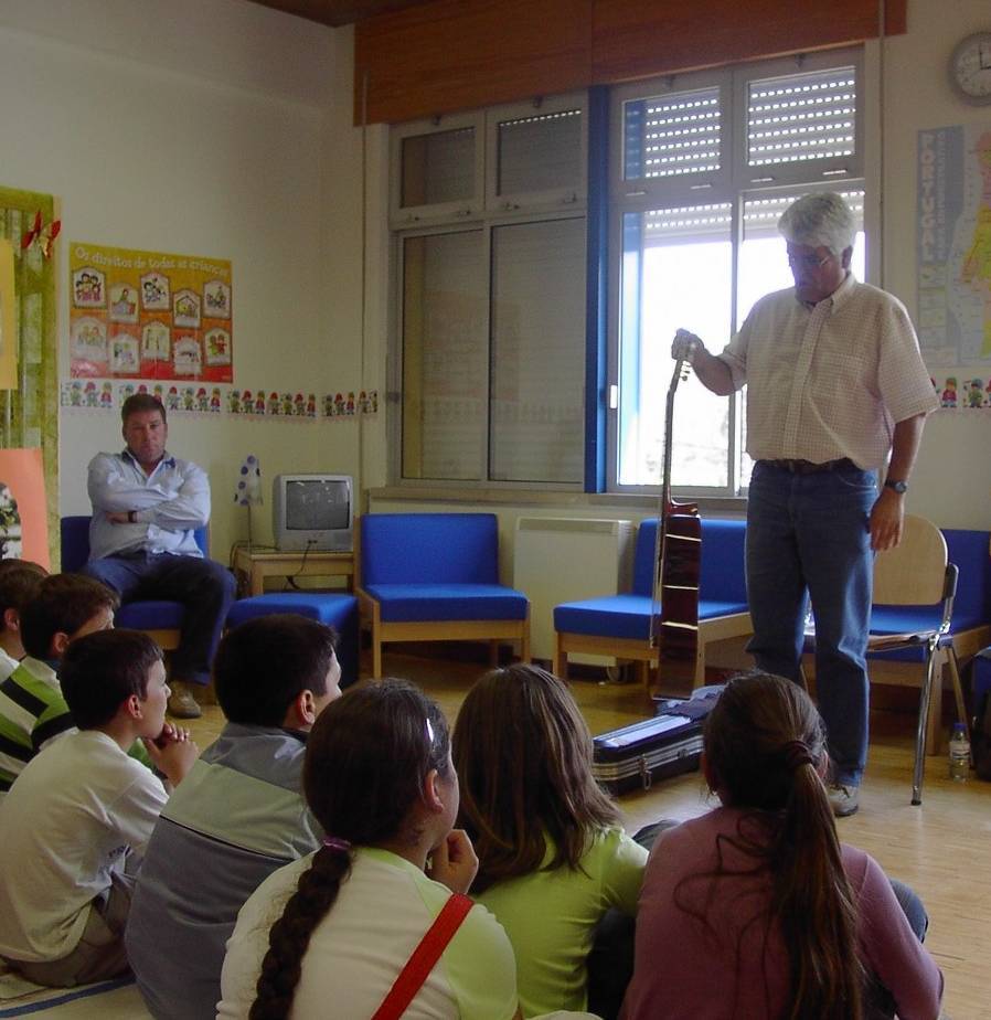 "Histórias Cantadas" na Biblioteca Escolar do Baixo Barroso