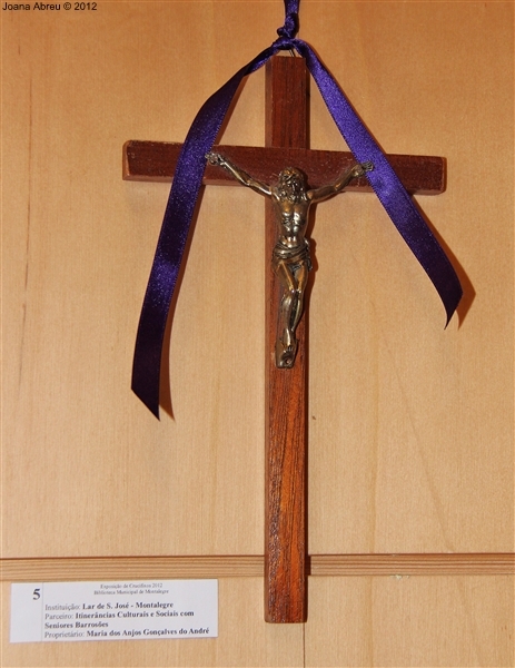 &quot;Via Dolorosa - Crucifixos de Barroso&quot;