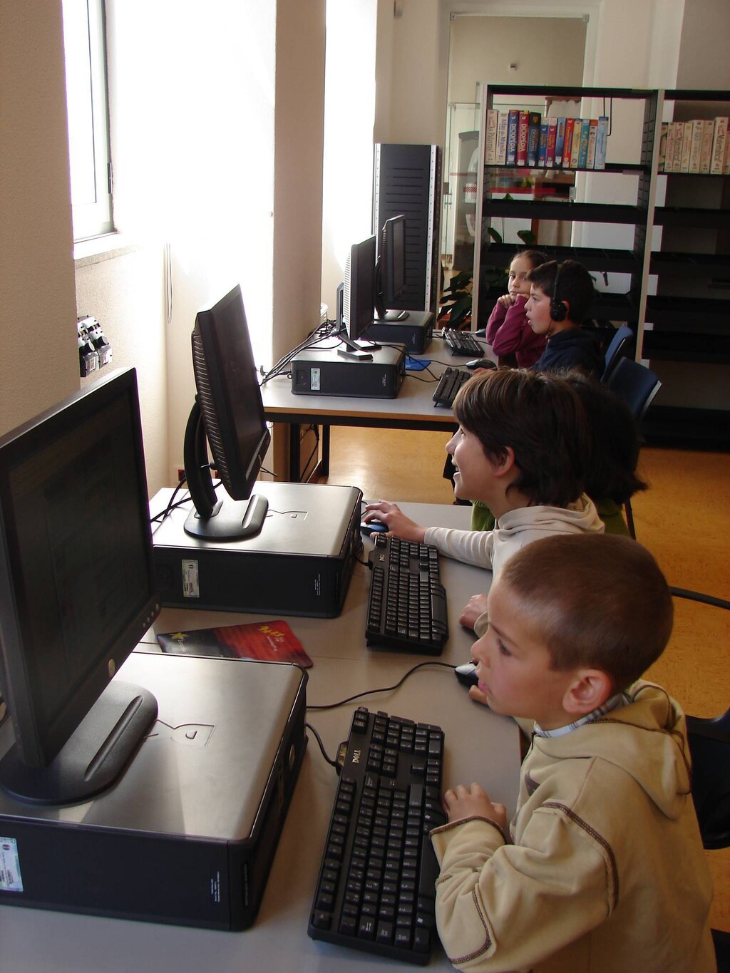 Biblioteca Municipal de Montalegre com mais equipamento informático