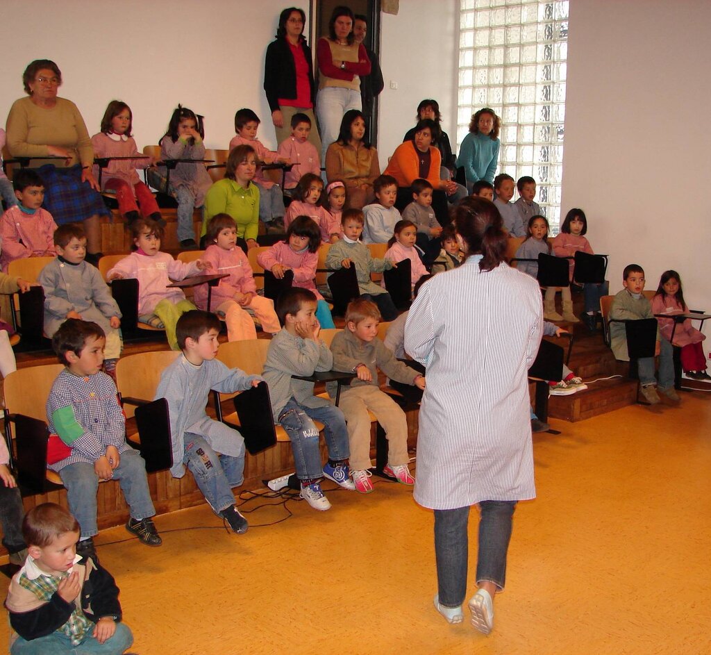 Projecto "1,2,3, Era Uma Vez..." enche Auditório da Biblioteca Municipal de Montalegre