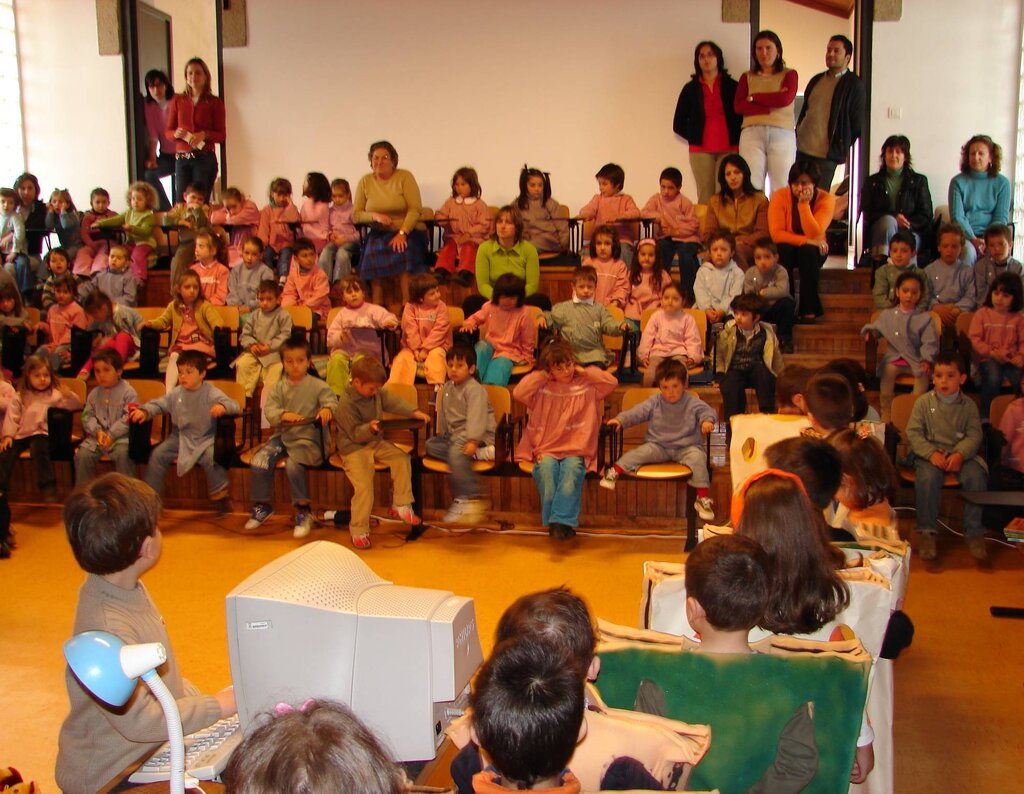Projecto "1,2,3, Era Uma Vez..." enche Auditório da Biblioteca Municipal de Montalegre