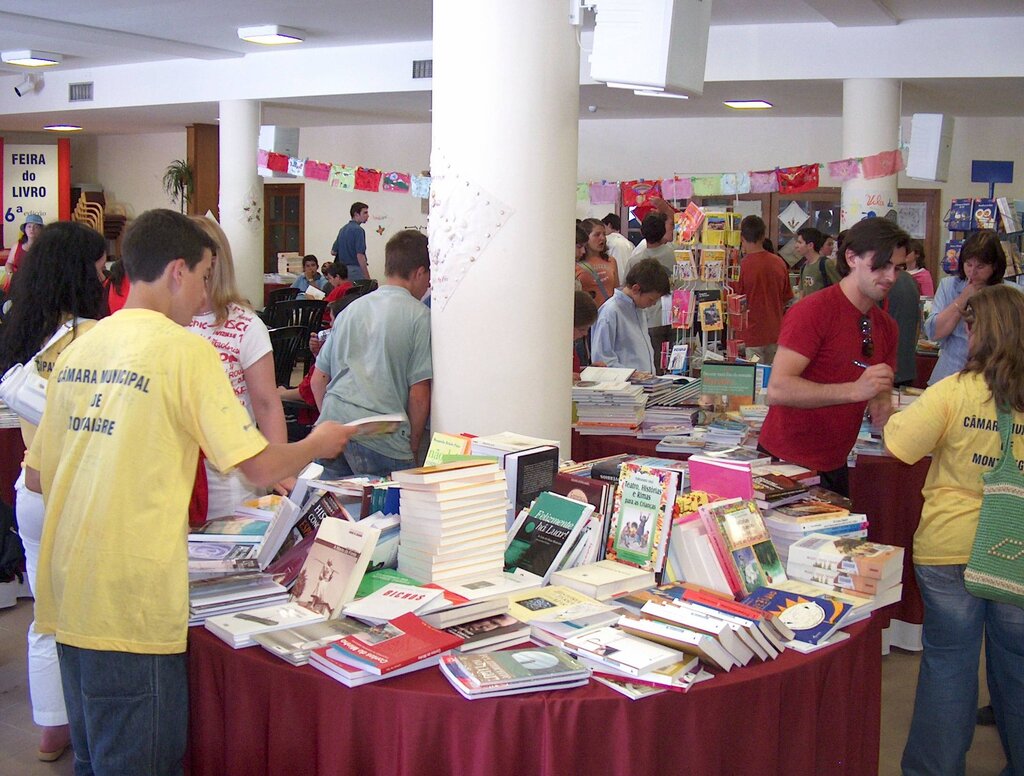 VII Feira do Livro abre esta 5.ª feira