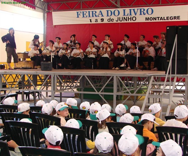 Dia em cheio na Feira do Livro