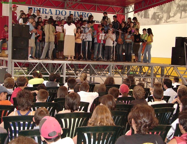 Dia em cheio na Feira do Livro