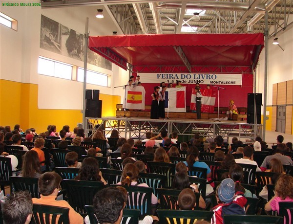 Dia em cheio na Feira do Livro