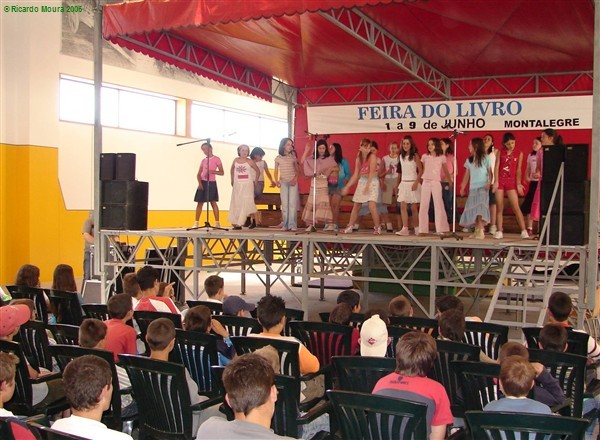 Dia em cheio na Feira do Livro