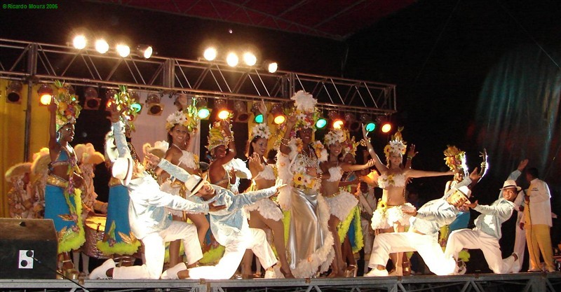 Noite de Samba na Praça do Município