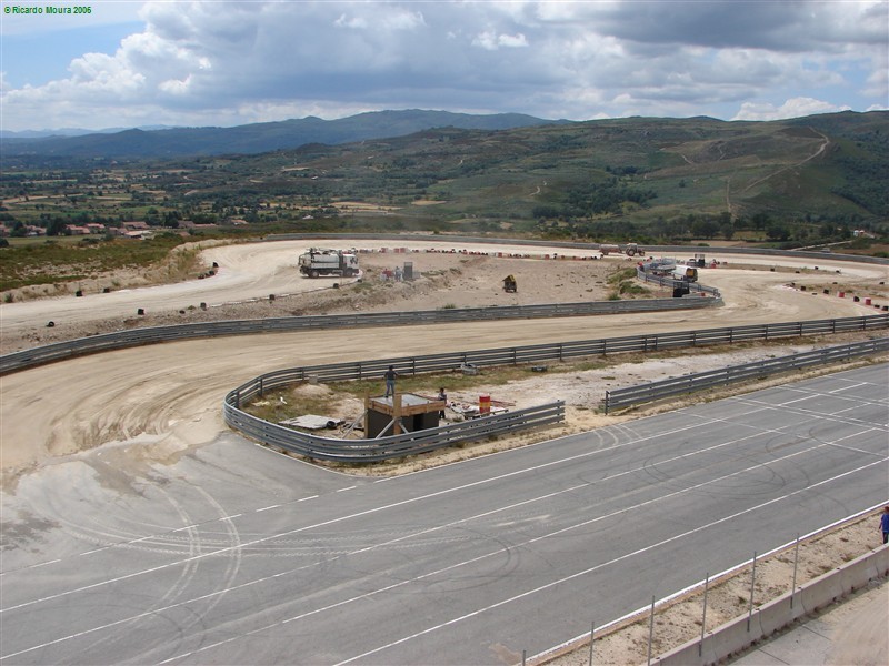 Obras na Pista Automovel de Montalegre