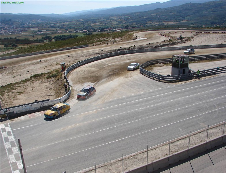 Espectáculo na Pista Automovel de Montalegre