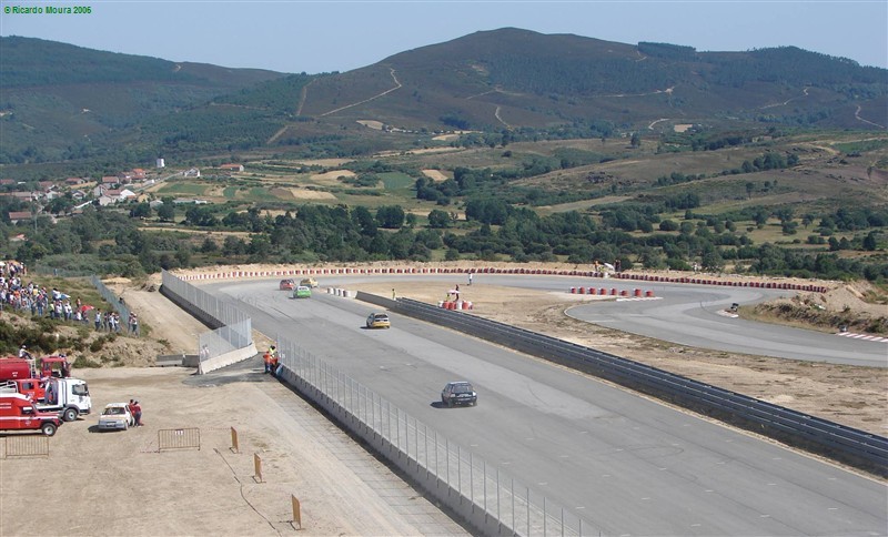 Espectáculo na Pista Automovel de Montalegre