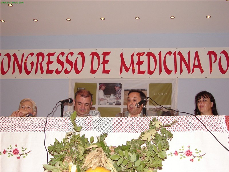 Abriu o XX Congresso Medicina Popular
