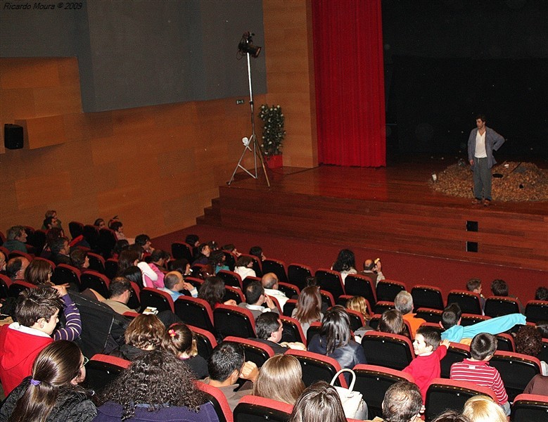 "A Visita" no Auditório Municipal