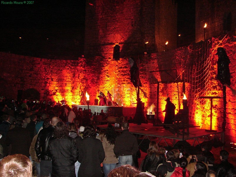 Noite mágica no Castelo de Montalegre