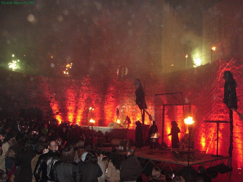 Noite mágica no Castelo de Montalegre