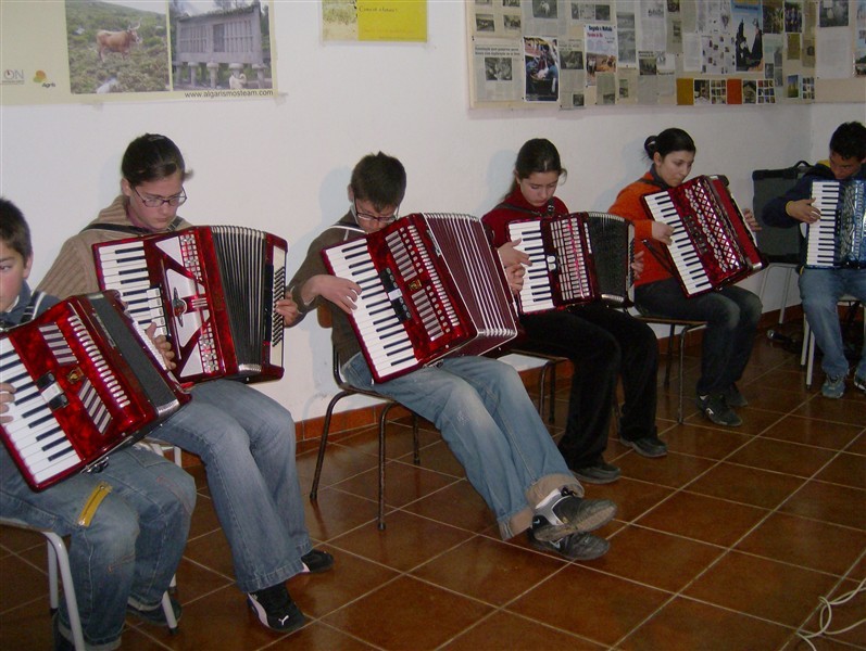 Concurso de música em Paredes do Rio