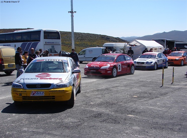 Treinos livres na Pista Automovel